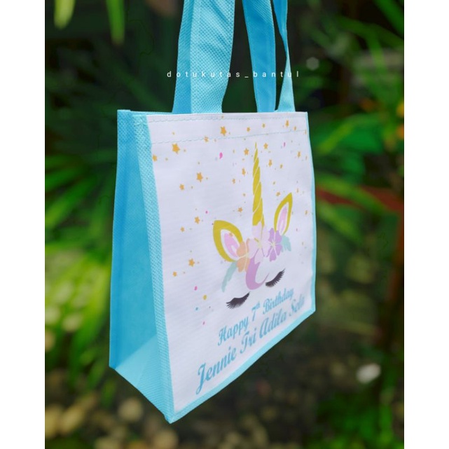 

TAS ULANG TAHUN/TAS ULANG TAHUN ANAK/TAS ULANG TAHUN BINGKISAN SNACK