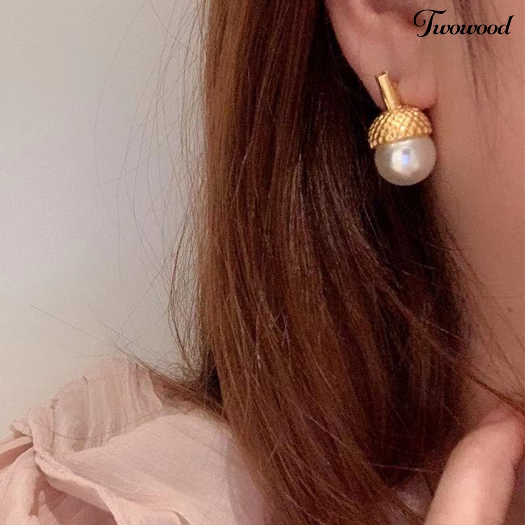 Twowood 1pasang Anting Pejantan Mutiara Imitasi High Gloss Electroplating Geometris Tahan Aus Dekorasi Hypoallergenic Fashion Wanita Liontin Anting Perhiasan Fashion