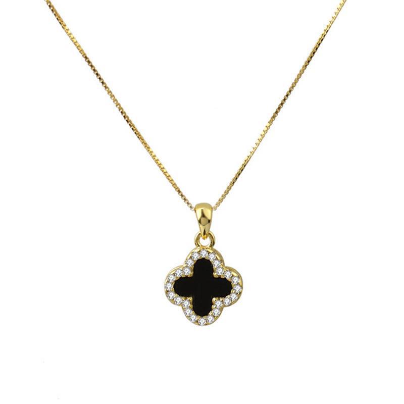 Four-leaf Clover Titanium Steel Kalung Wanita Fashion Pendek Kalung Sederhana Aksesoris Kalung Liontin Hadiah