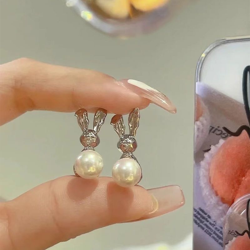 [Spot] Anting Hari Valentine Korea Tetesan Minyak Hias Berlian Anting Mutiara Hati Kelinci Memiliki Berbagai Gaya Fashion Korea