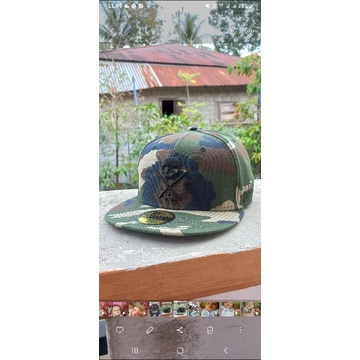 New era vs Sullen 7 1/4