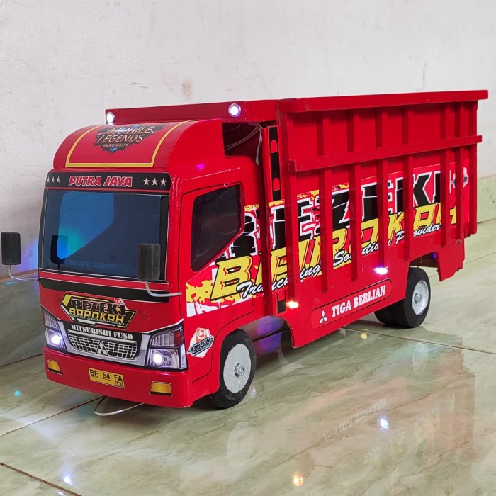 miniatur mobilan truk oleng kayu truk mainan anak laki full lampu led
