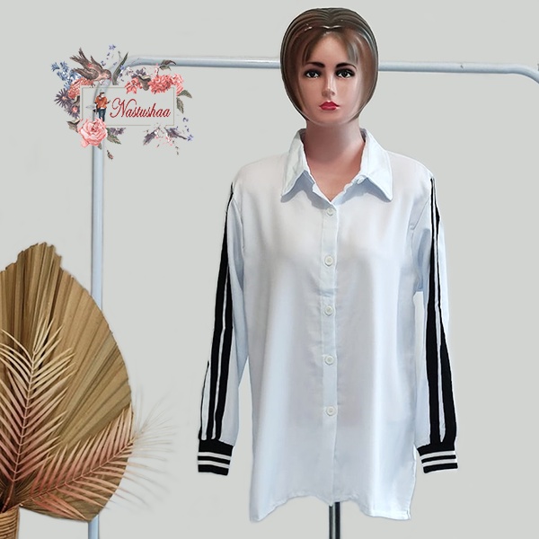 KEMEJA RIBS FORMAL TRENDY WANITA WARNA PUTIH LIST HITAM LENGAN PANJANG BAHAN WOLLYCREPE LENGAN KARET TOP WANITA FULL KANCING BUSUI FRIENDLY