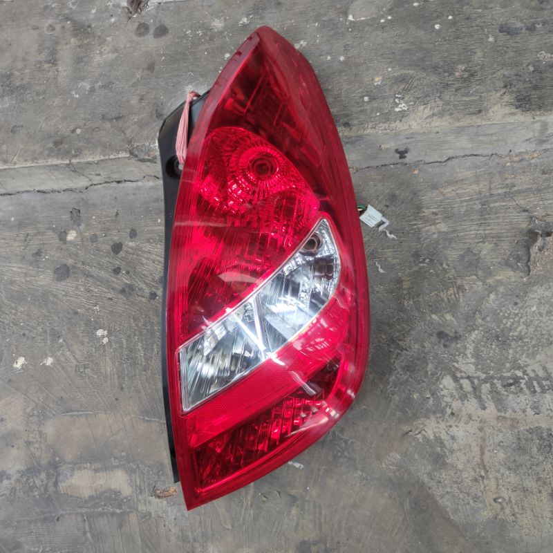stoplamp lampu belakang HYUNDAI I20 originl