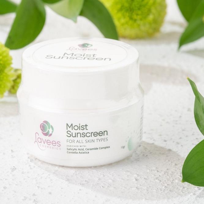 ♢ Lavees Cosmedics - Moist Sunscreen [For All Skin Type] ✹