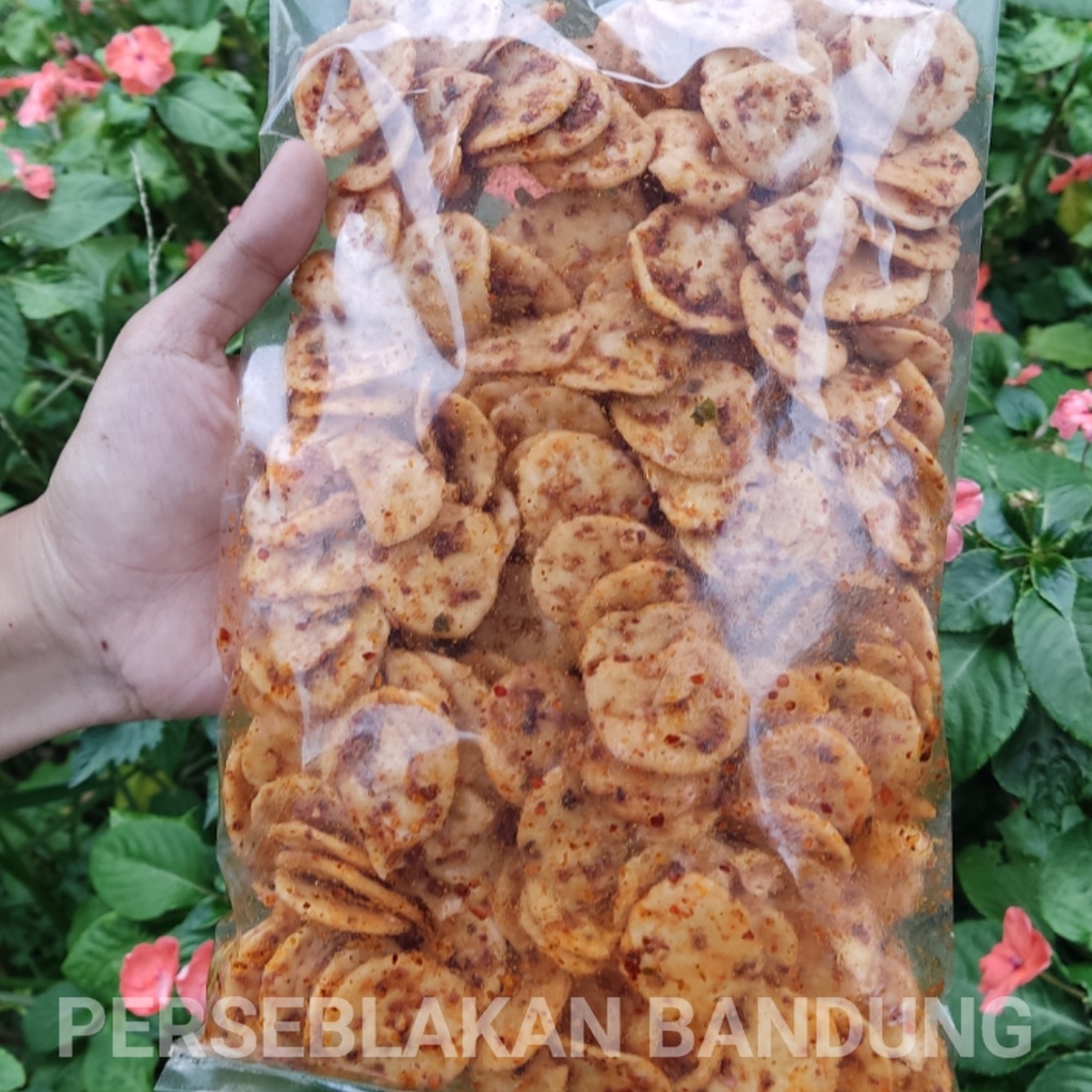 

Keripik Seblak Udang 250gr Putih Extra Pedas Daun Jeruk