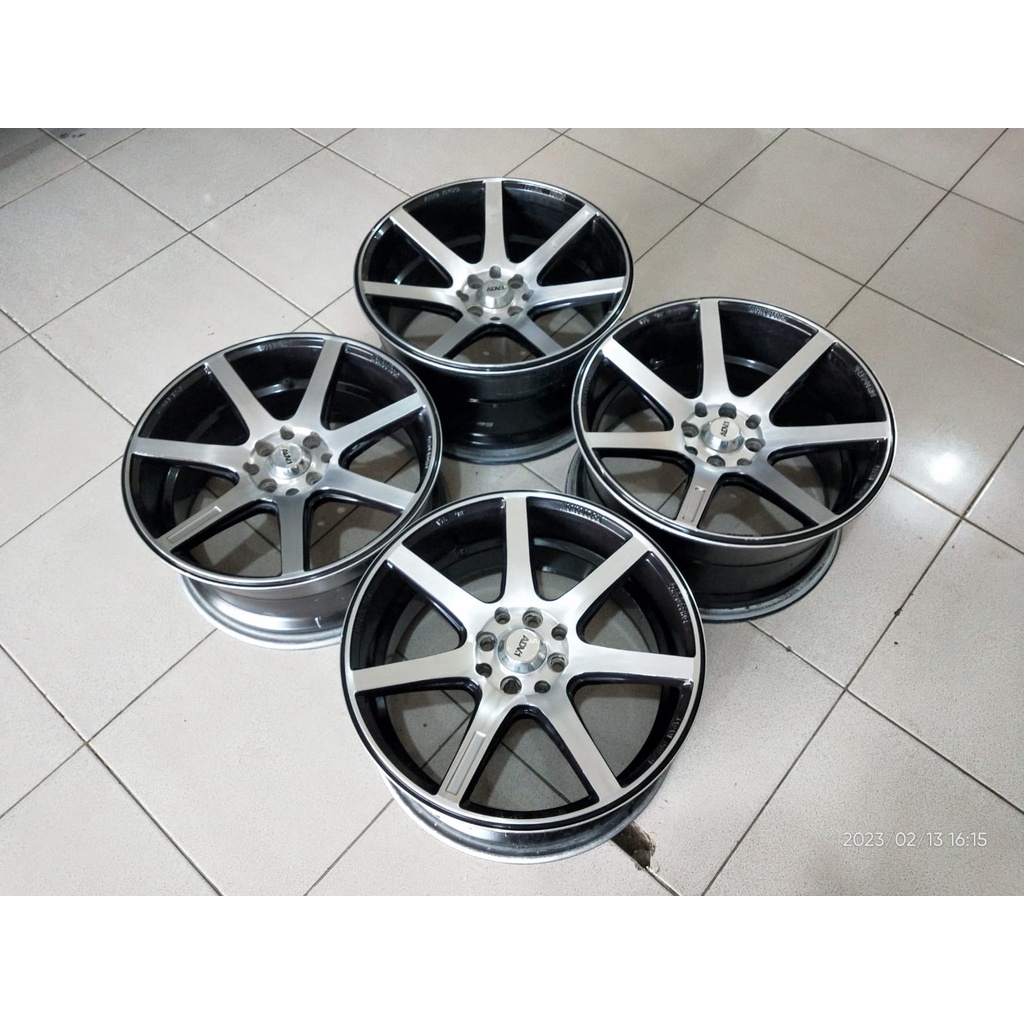Velg Racing Bekas Vossen CV7 Ring 17 Lebar Depan 7,5 Lebar Belakang 8,75 Hole 8x100-114,3 Offset 45 