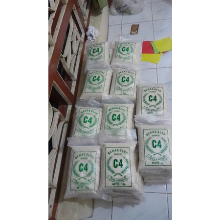 

Beras C4 64 raja pulen Delanggu Klaten (kemasan 1kg)