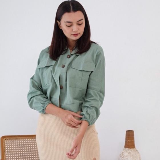 MENARIK Lyora Outer Wanita Jaket Linen Crop