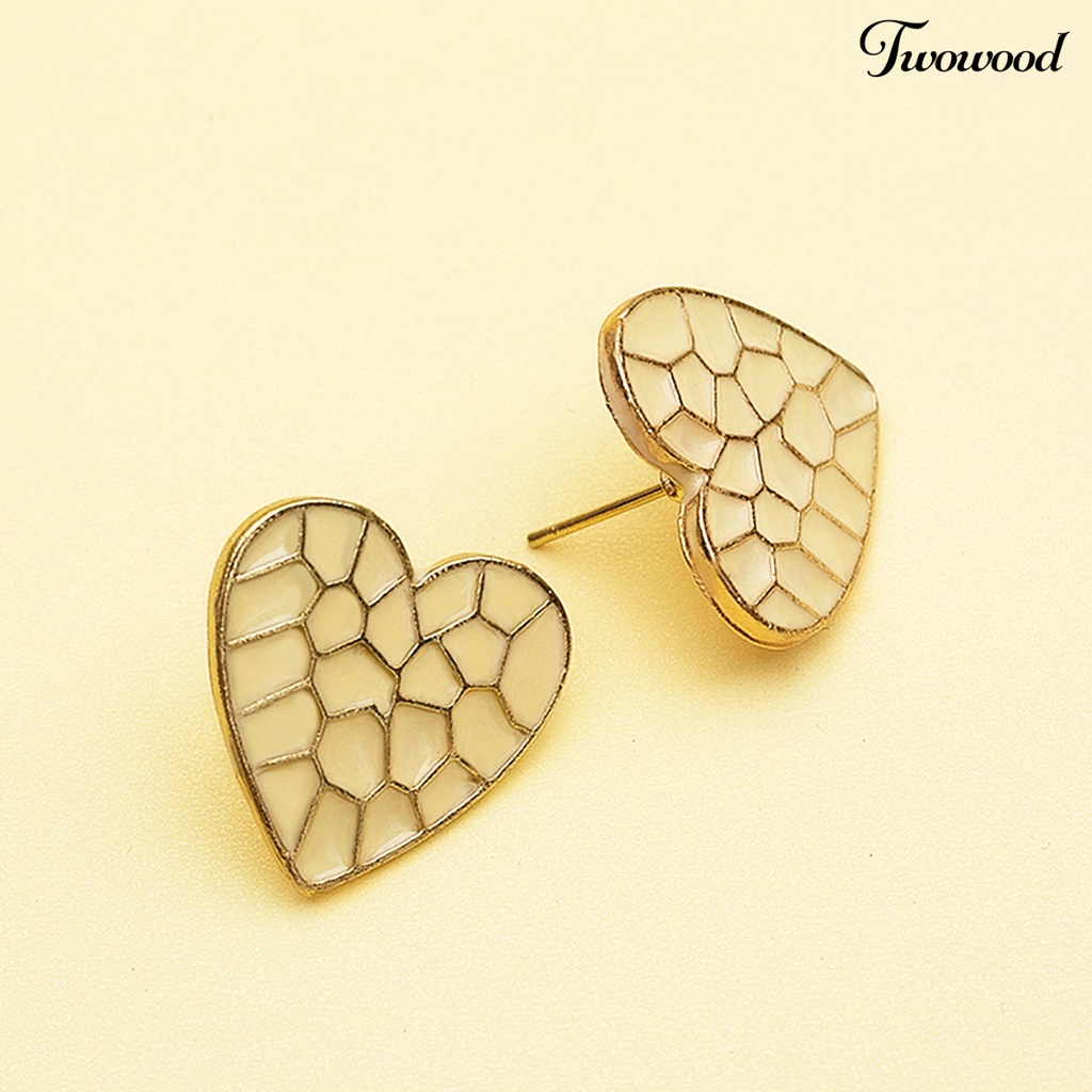 Twowood 1pasang Tusuk Tekstur Kotak-Kotak Wanita Anting Enamel Bentuk Hati Stud Earrings Perhiasan Aksesoris