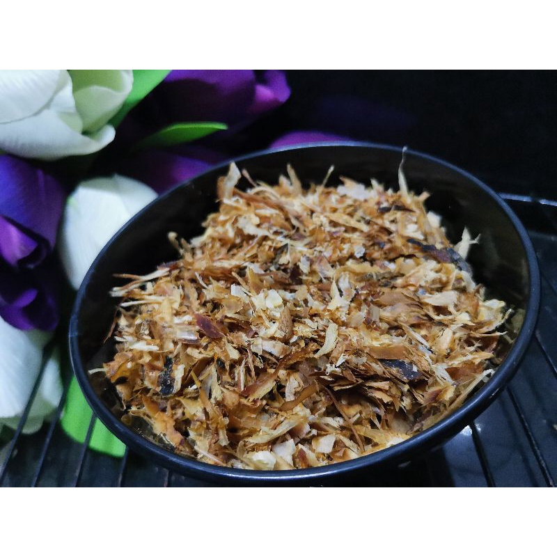 

katsuobushi / katsuboshi hancuran 500 gr bonito flakes Halal ikan cakalang