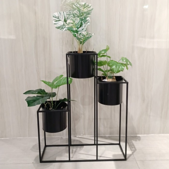 Rak pot bunga besi model informa, rak tanaman minimalis modern, murah