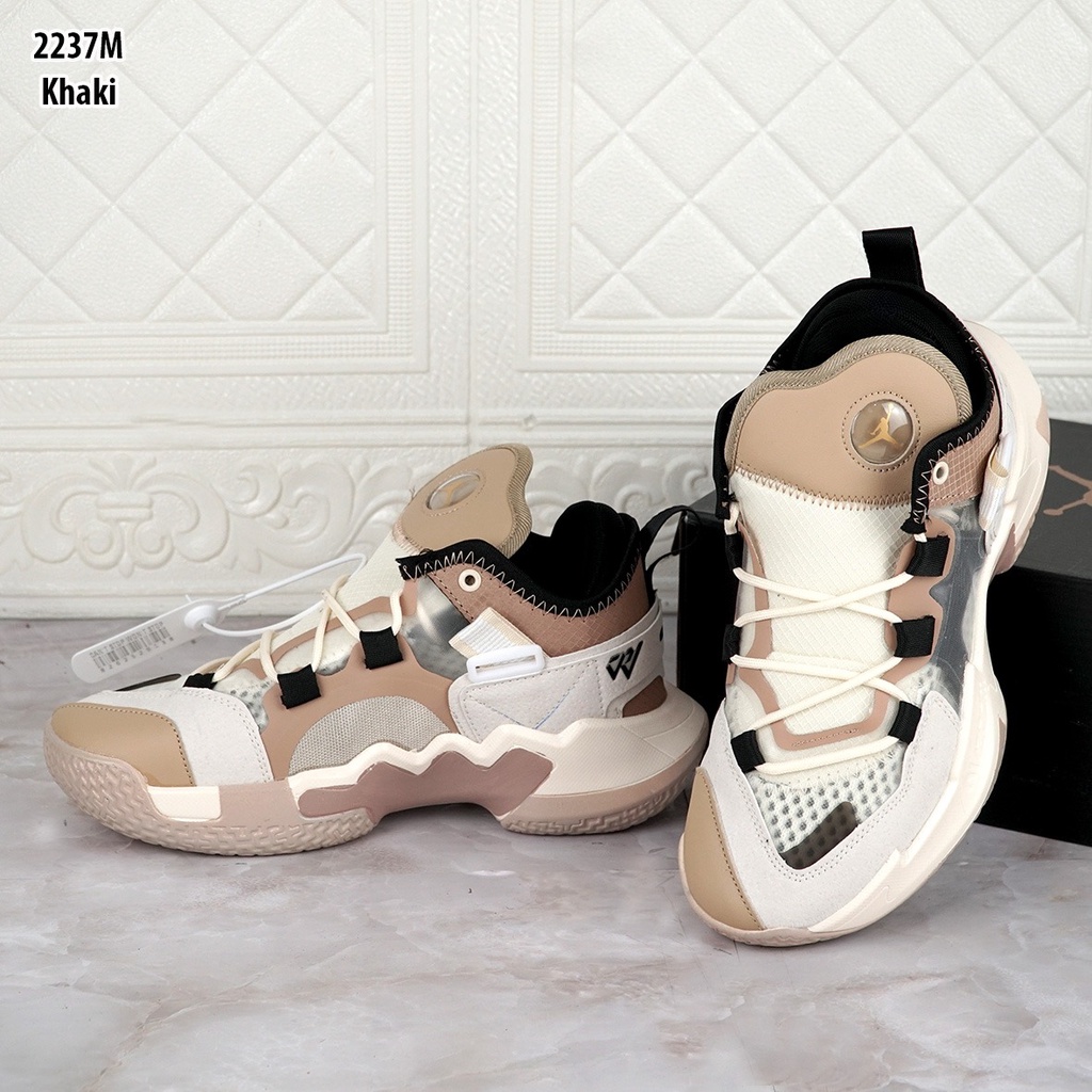 SEPATU BASKET COWOK AJ WHY NOT ZERO.5 2237M