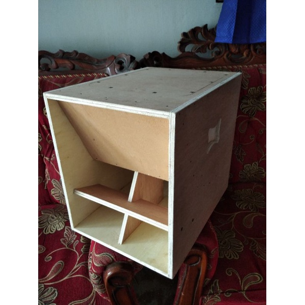 BOX SPEAKER CLA 10 INCH