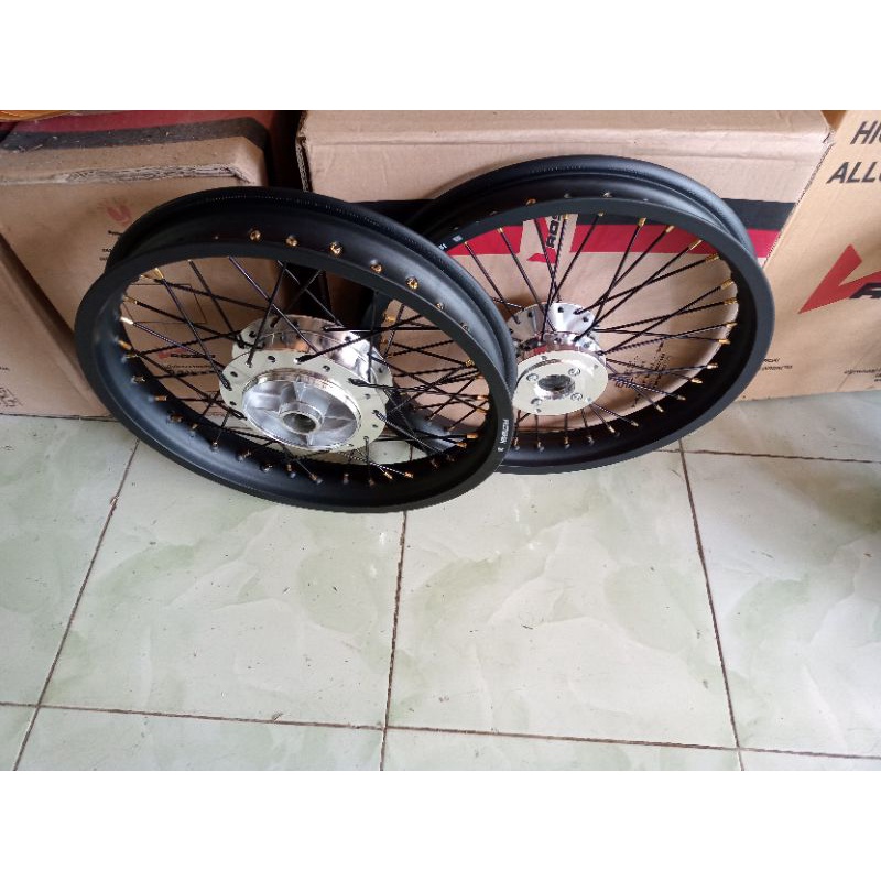 velg jari jari Vixion old tapak lebar 215/185x17 siap pasang