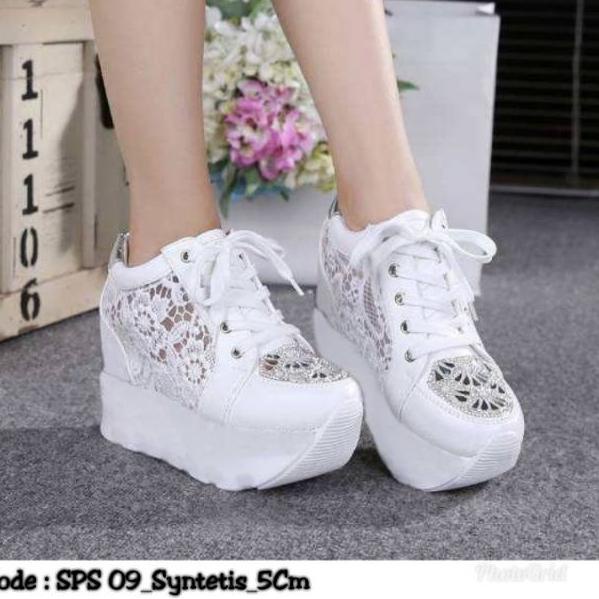 Paling Dicari Sepatu Wanita Brukat Hak Dalam SPS 09