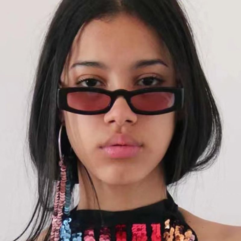 Kacamata Hitam Persegi Bingkai Kecil hip hop Kacamata Kepribadian Jalan snap Kacamata Hitam Kepribadian Euro-Amerika
