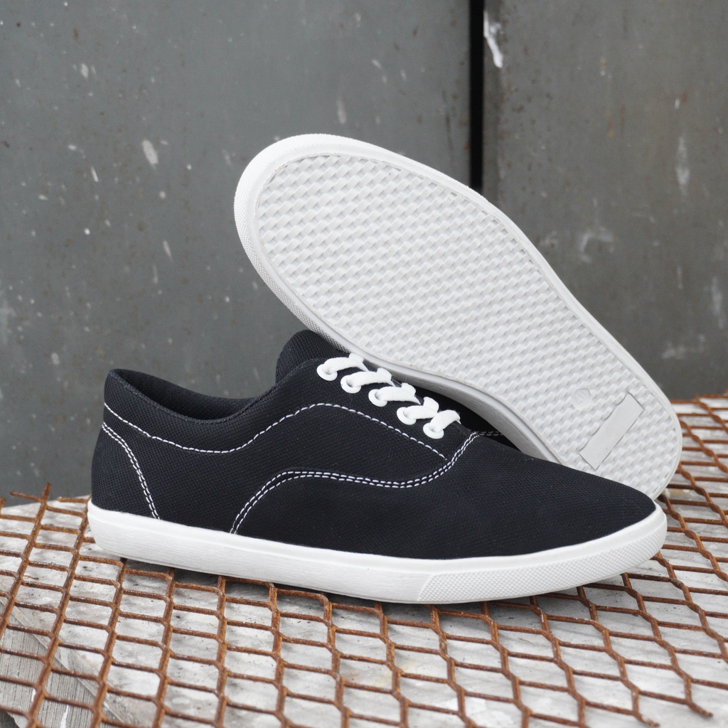 Sepatu Pria Sneakers Walkers Authentic Sepatu Sneaker Sekolah Kuliah Kerja Terlaris