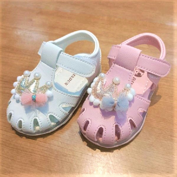 Sepatu Fashion Anak Perempuan Mahkota Mutiara D259C