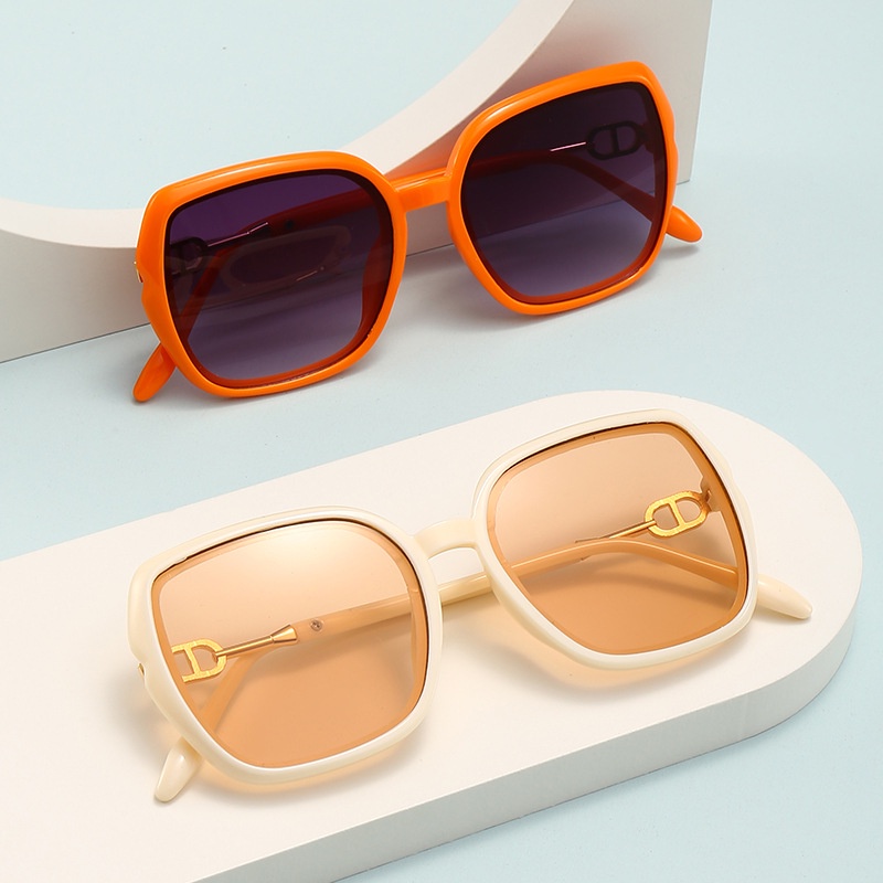 (YUZHU) Vintage Fashion Square Frame Kacamata Hitam Wanita Korea Fashion Colorful Anti-UV Kacamata Pantai