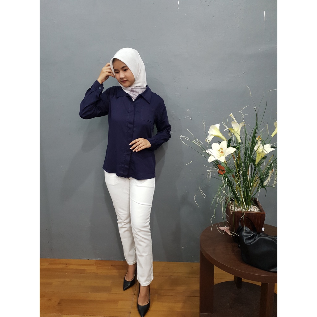 Kemeja Wanita Missty SlimT Warna Biru Lengan Panjang (ST36027)