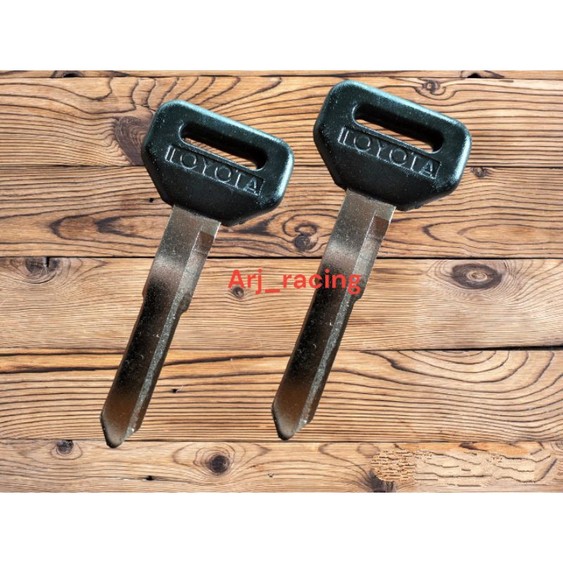 bahan duplikat kunci mobil toyota agya