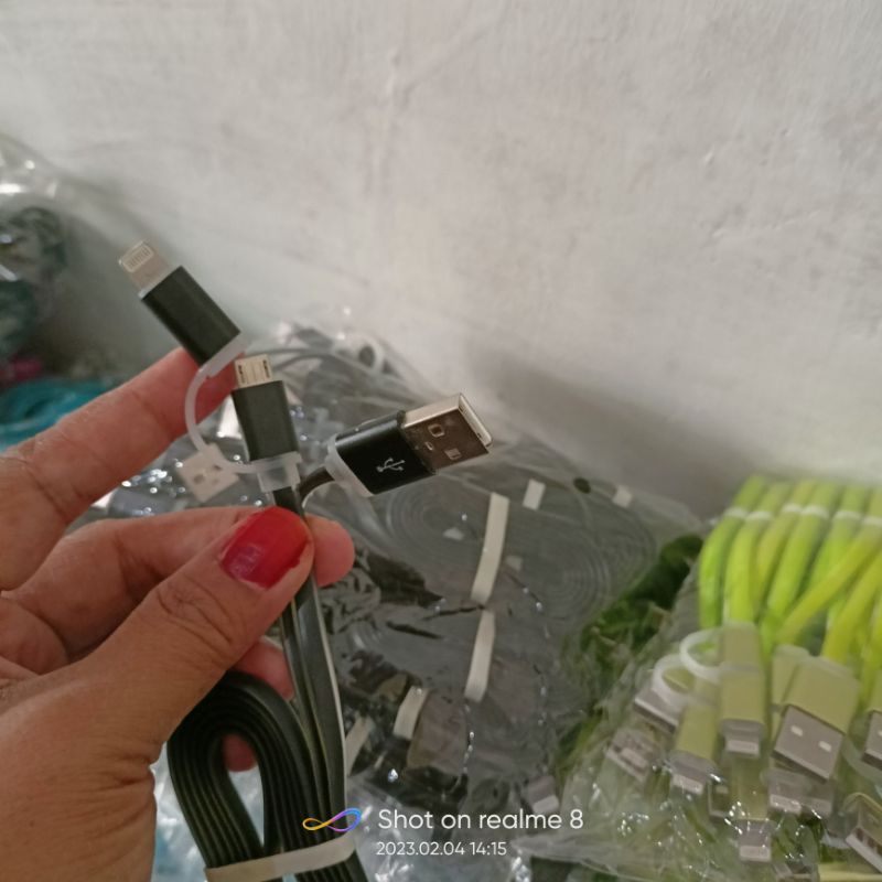 KABEL DATA USB 2IN MICRO DAN IPHONE KABEL DATA