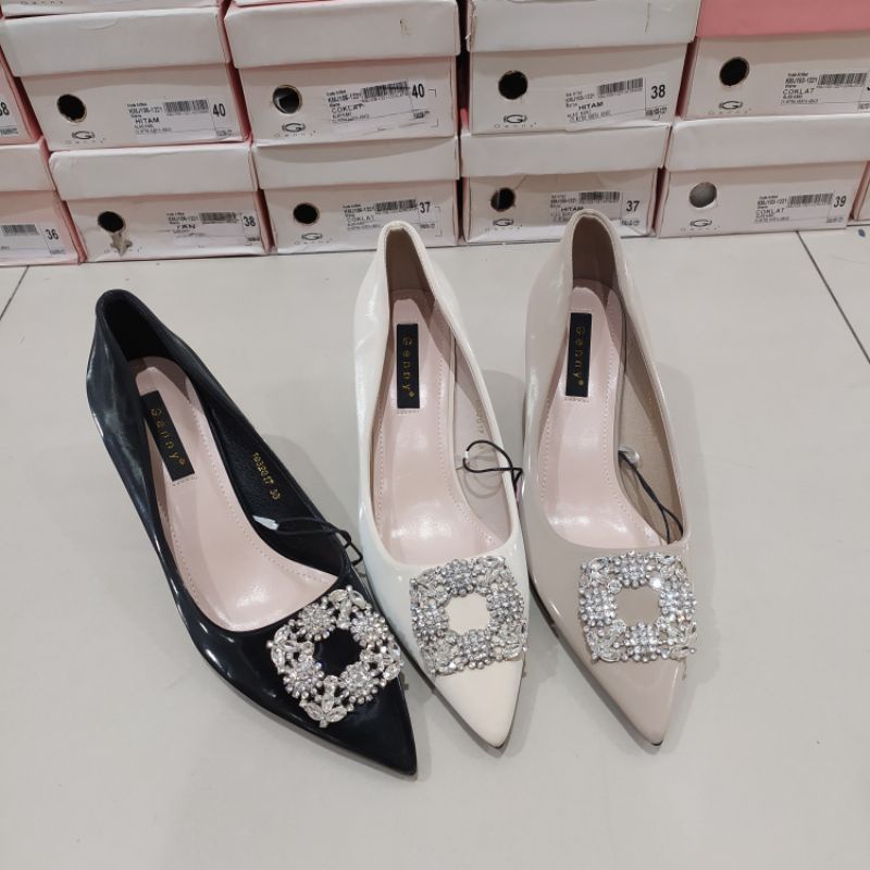sepatu Heels Genny model terbaru