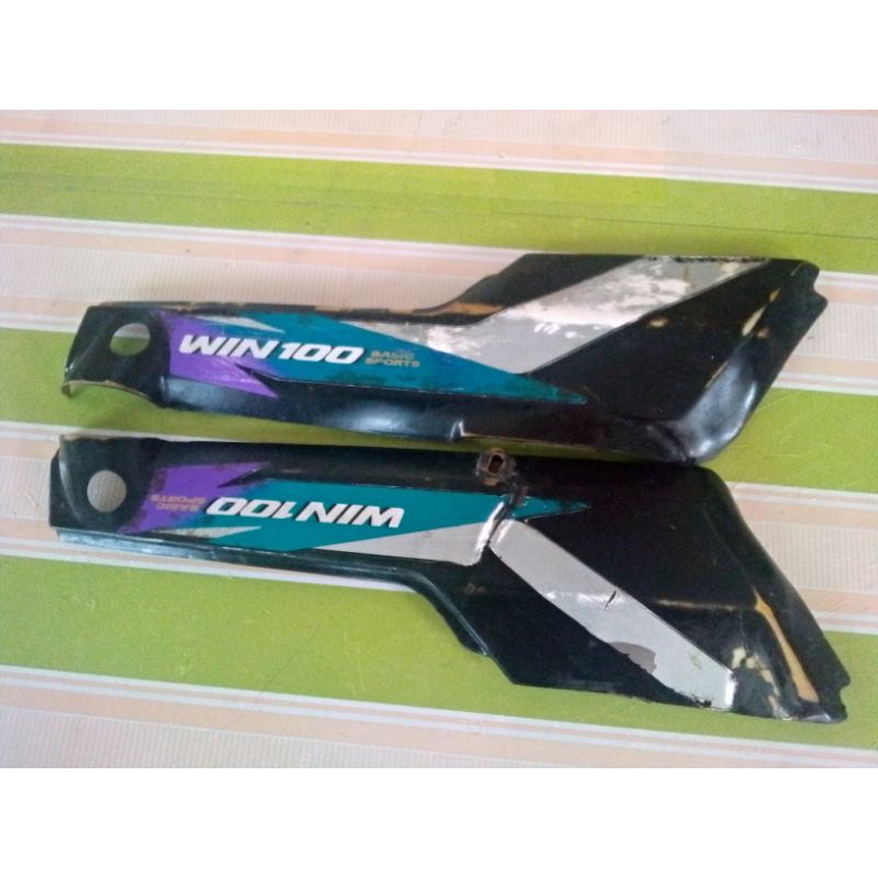Tepong cover tutup aki accu Honda Win 100 win100 original copotan motor