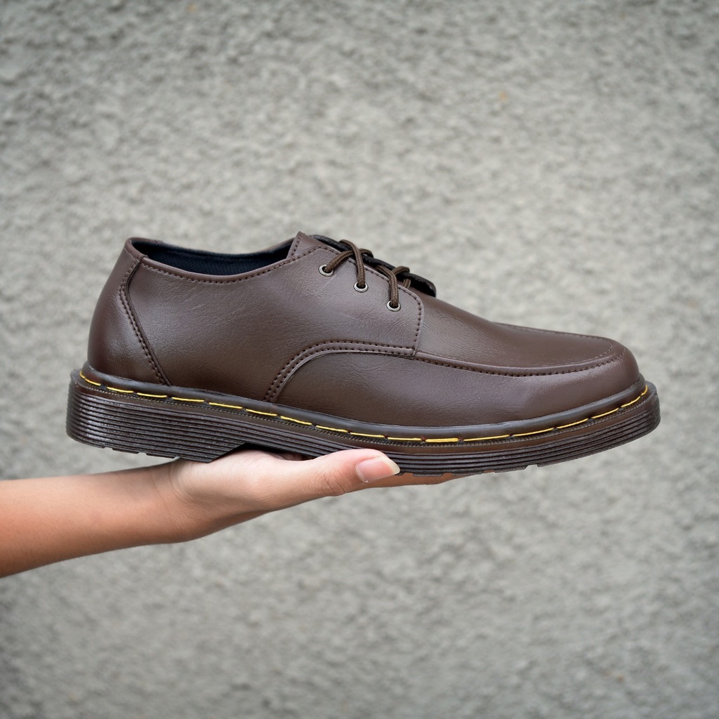 RIONZ PORTO SERIES - SepatuFormal Pantofel Pria Resmi Formal Tali Hitam Coklat Kulit PU Original Brown Black Kantor Kuliah Casual Gereja Pesta Kondangan Nikahan Kerja Perkantoran PNS Guru Gaya Trendy Kekinian Terlaris Murah