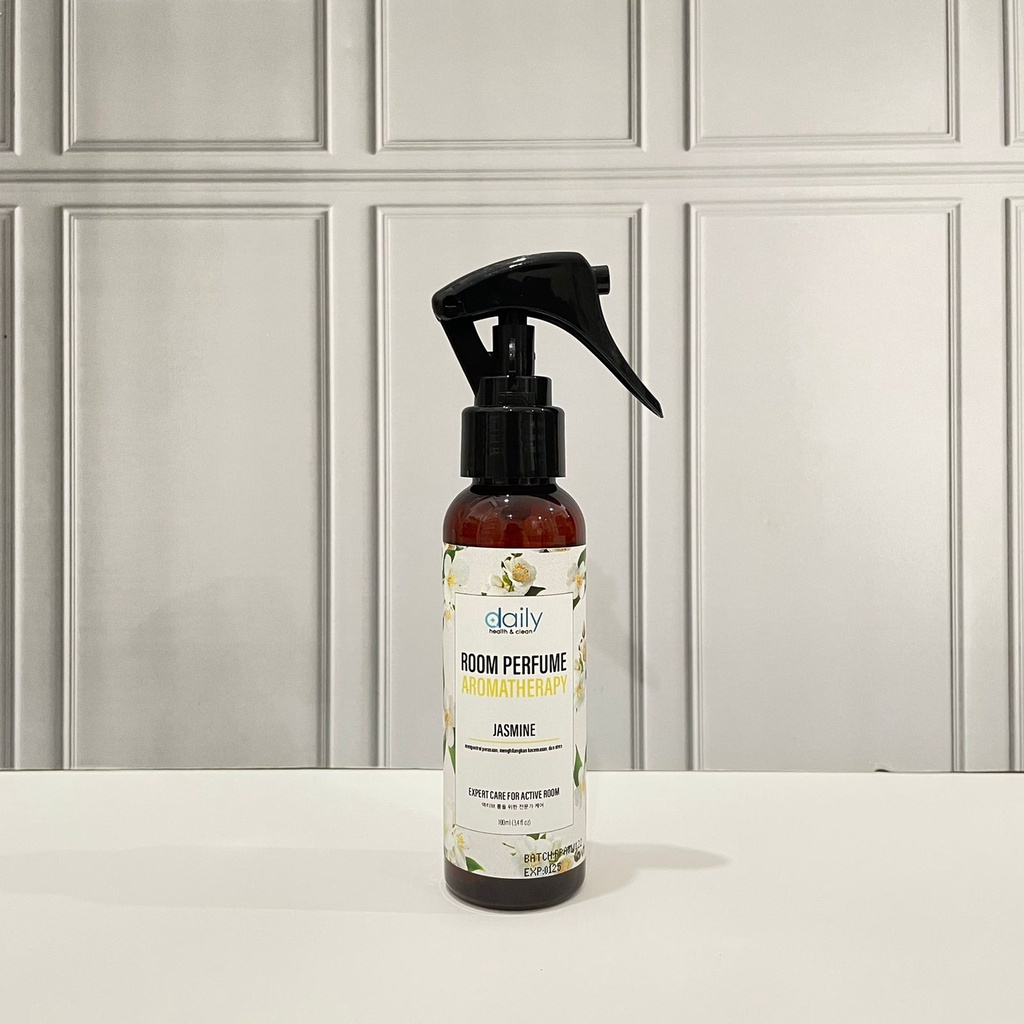 Pengharum Ruangan Daily Room Spray Antibacterial Aromatherapy  100ml/Pewangi Pengharum Ruangan Kantor Rumah Kamar