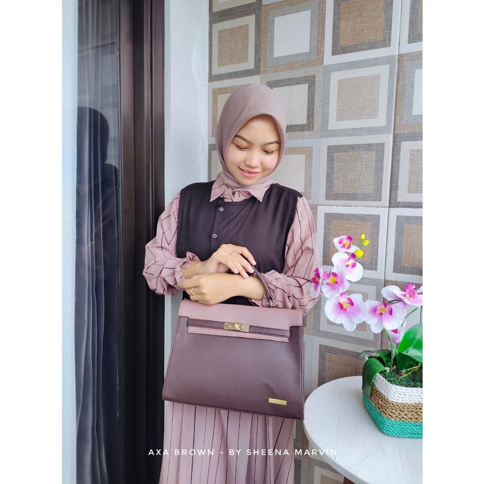 Tas Axa Brown Sheena Marvin Tas Selempang Wanita