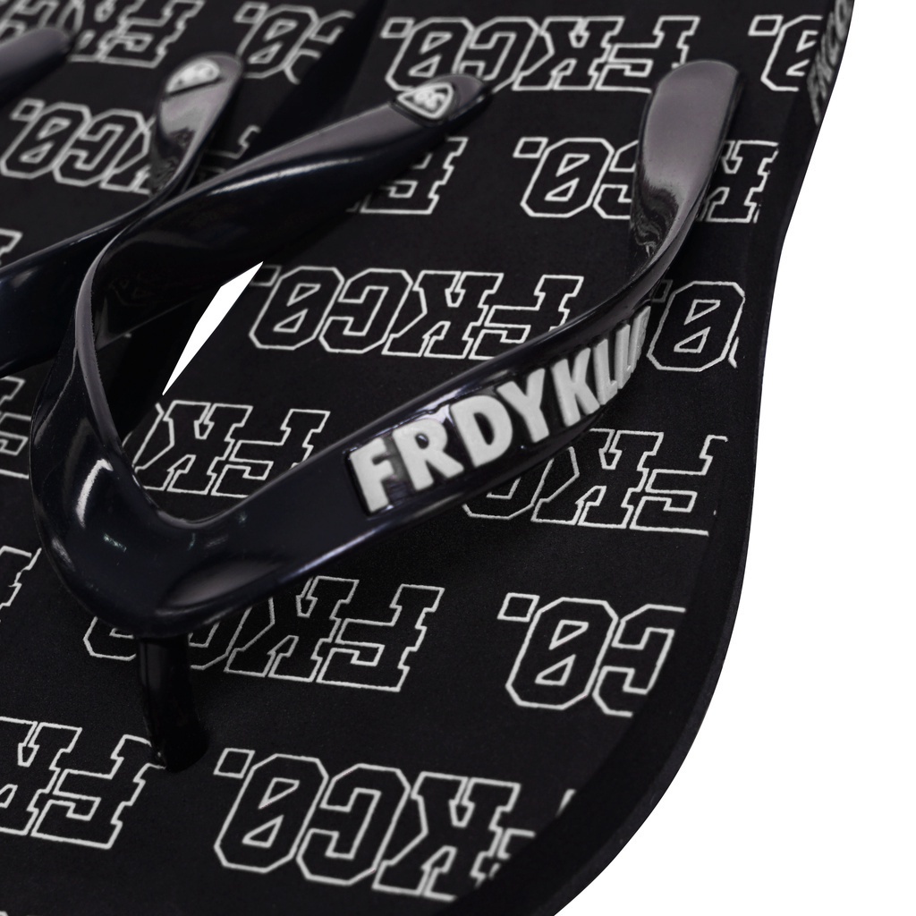SANDAL JEPIT FRIDAY KILLER | UNIV SANDAL BLACK