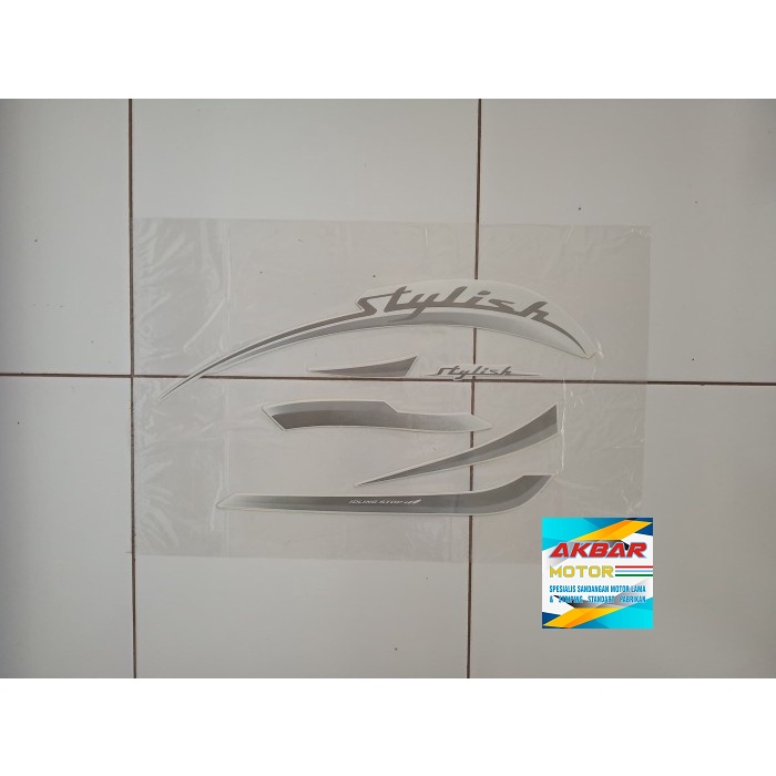Striping Sticker Lis Scoopy Stylist 2019 2020 Putih
