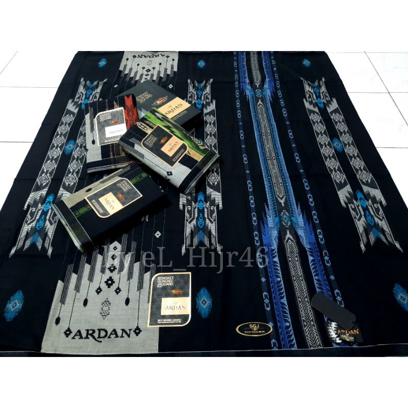 Sarung Ardan SGJ Hitam Dan Putih Platinum Gold bukan silver motif SGJ