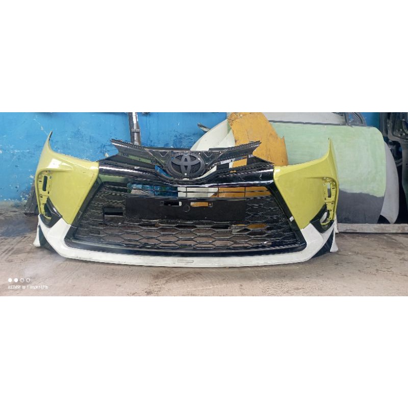 BUMPER TOYOTA YARIS 2020 GR