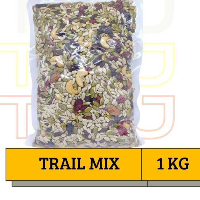 

✴ PREMIUM TRAIL MIX 1 KG (ALMD, CHSEW,PUMKIN, SUNFLWR, RAISN, CRNBERRY, CHIA) ➴