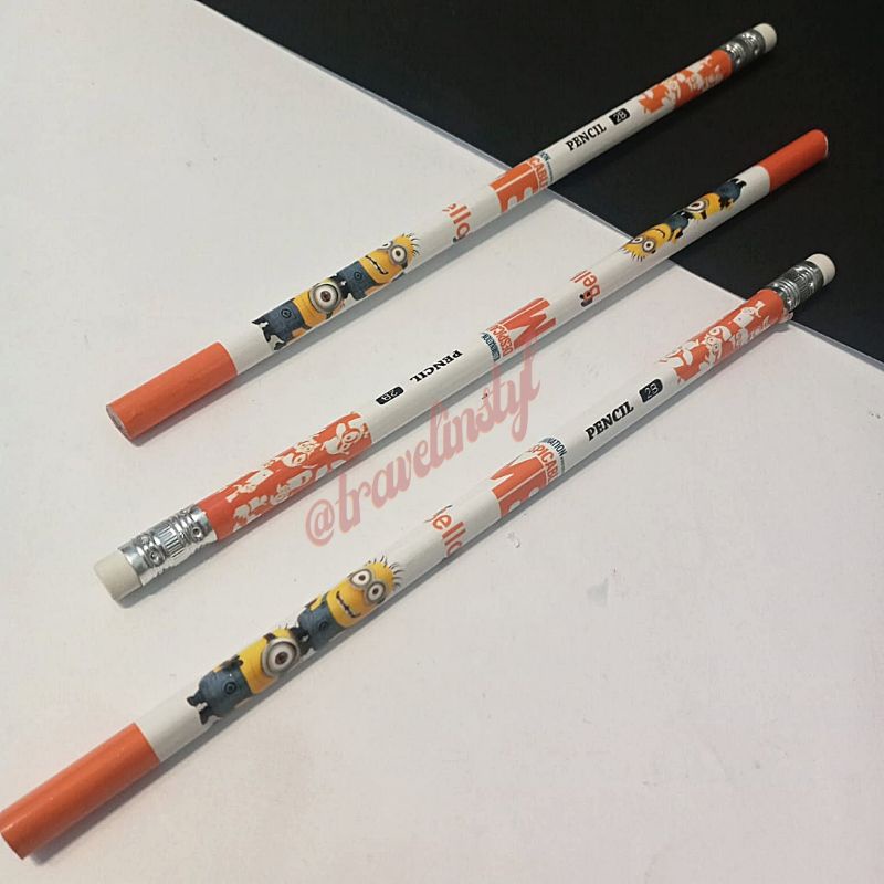 

Pensil 2B Minions - Pensil Kayu Penghapus - Pensil Segitiga