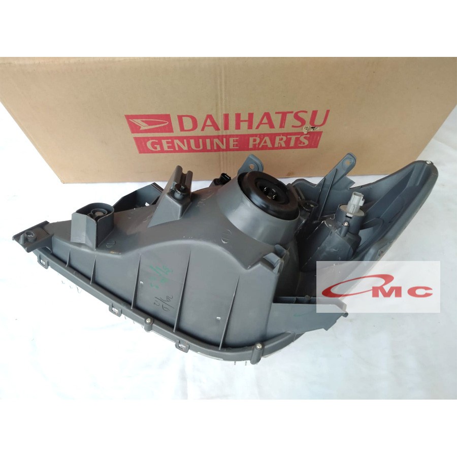 Lampu Depan / Head Lamp Kanan Avanza Xenia VVT-i 81110-BZ050-001