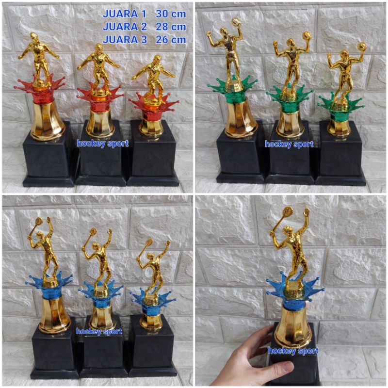 Trophy Piala MURAH Bulu Tangkis Badminton Bola Futsal Voli Tenis Meja 1 PCS ( JUARA 1 ) Model Makota