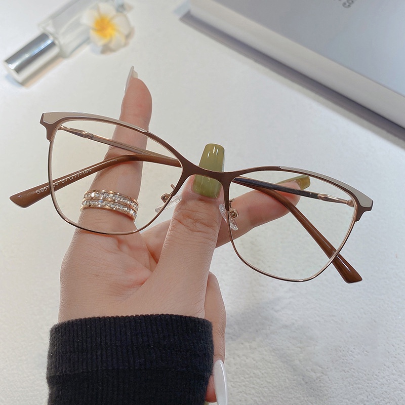 Kacamata Cat Eye Photochromic Anti Radiasi Frame Stainless Steel Untuk Wanita