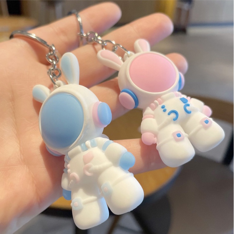 Fashion Kawaii Astronot Luar Angkasa Bunny Boneka Gantungan Kunci Untuk Wanita Pria Lucu Ransel Liontin Aksesoris Pasangan Hadiah Mobil Key Ring