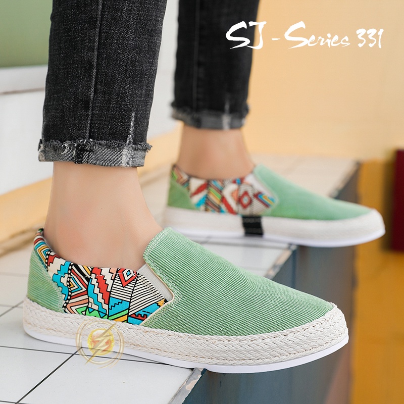 [JWALK] Sepatu Slip On Pria Model Keren Motif Unik Buat Nongkrong Kualitas Import Premium -331