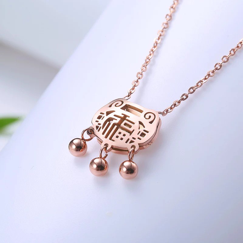 Kalung Rantai Pendek Dengan Liontin Gembok Fortune Untuk Wanita | Kalung Rantai Klavikula Bahan Titanium Steel 18k Warna Rose Gold | Kalung Bahan Stainless Steel