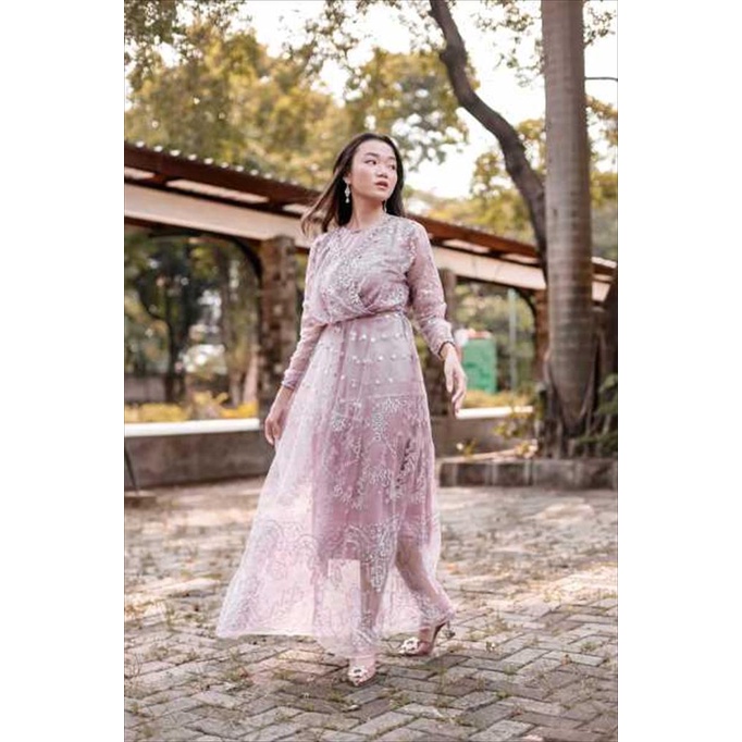ATELIER MODE Neema Overlapping Slit Maxi Dress
