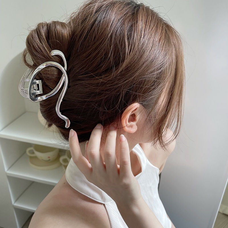 We Flower Minimalis Besar Memutar Logam Rambut Cakar Klip Untuk Wanita Perempuan Korea Fashion Ponytail Holder Jepit Rambut Jaw Hair Clamp Aksesoris