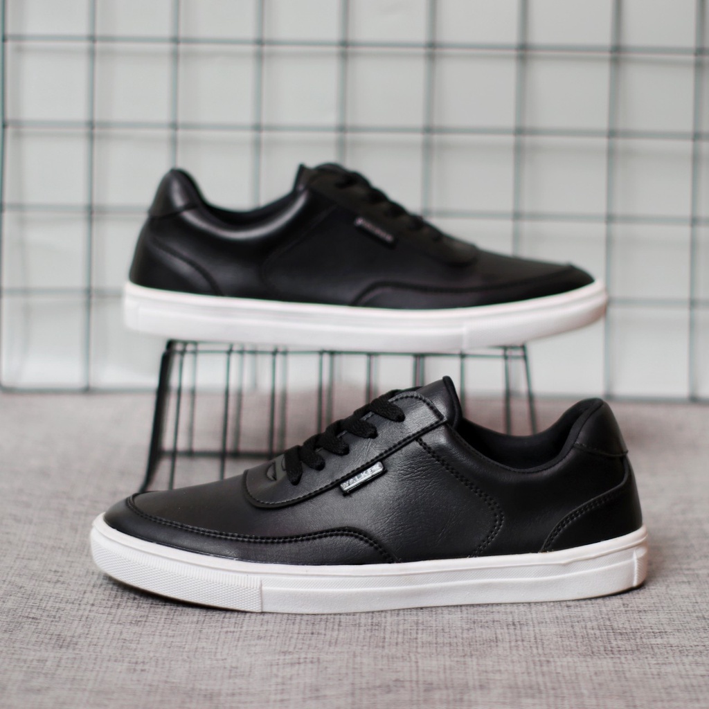 Sepatu sneaker pria sekolah kuliah kerja kantor A004/sepatu pria kulit asli murah- sepatu formal berkualitas 2021 - sepatu pansus pria