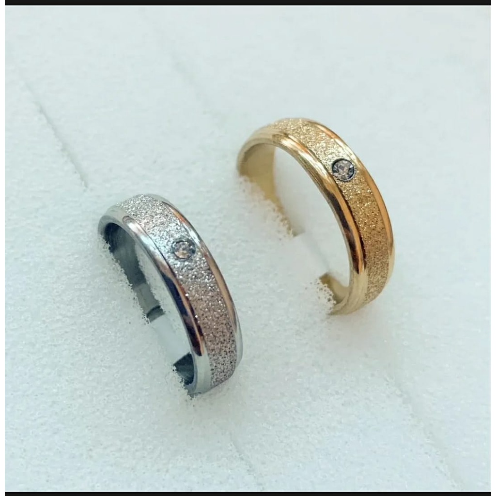 Cincin Couple Hitam Titanium Stainless Steel Pasir Mata 1 Dan Sisi Rata Polos Anti Karat Selamanya Ring Fashion Pria Wanita Gaul Metal Gaya Elegan Kasual