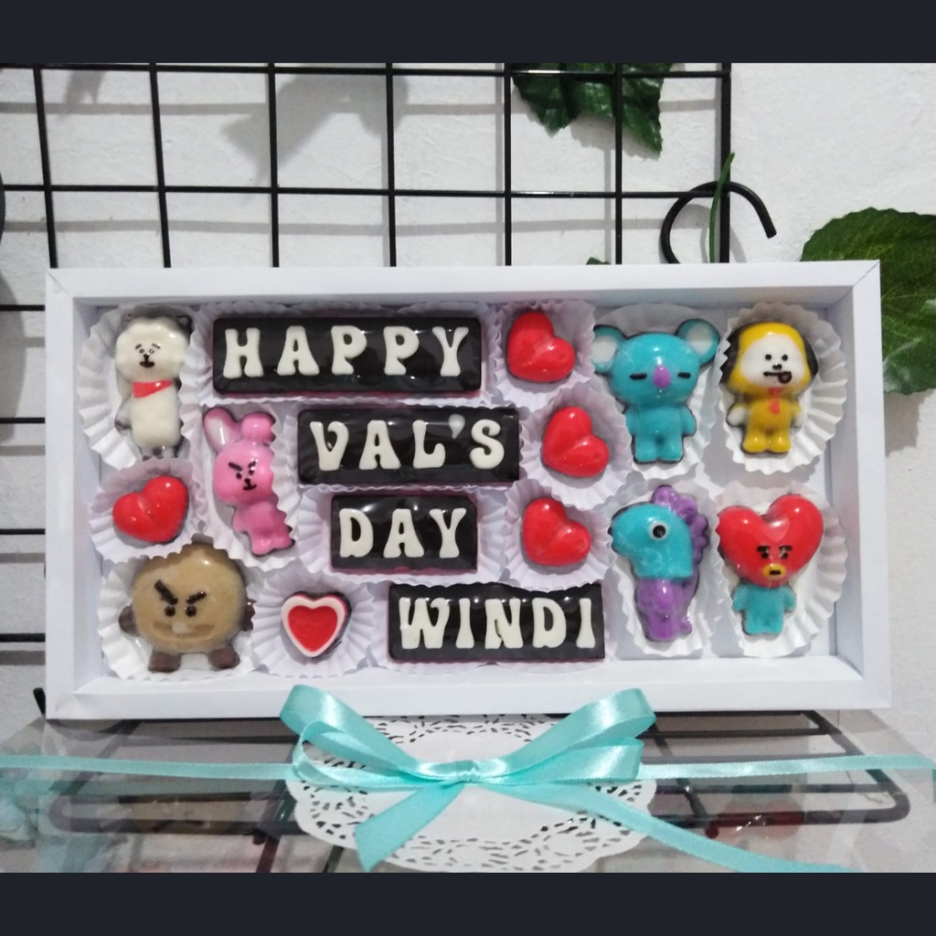 

Cokelat Valentine - Coklat BTS/BT21 - Coklat custom nama - Cokelat karakter BTS