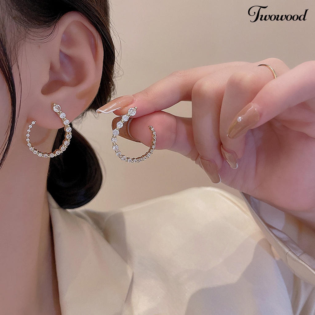 Twowood 1pasang Anting Pejantan Berbentuk C Geometris Minimalis Elegan Mewah Berkilau Berlian Imitasi Wanita Open Hoop Earrings Fashion Jewelry